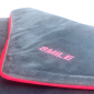 Preview: Sorbet Island, Velvet Envelope Bag, Unterarm Clutch grau, Stickerei neon pink Smile,, detail