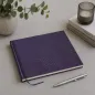 Preview: Nane, A4 Gästebuch, Echsen-Prägung lila, Trixi Gronau, style