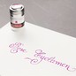 Preview: Jacques Herbin Rose Cyclamen Aluminiumdose mit pinkfarbener Kalligrafie auf weißem Papier