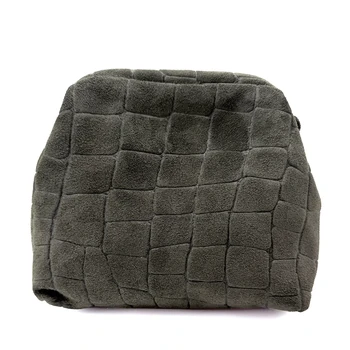 Vimoda Clutch Aura aus olivfarbenem Veloursleder mit Croco-Blindprägung