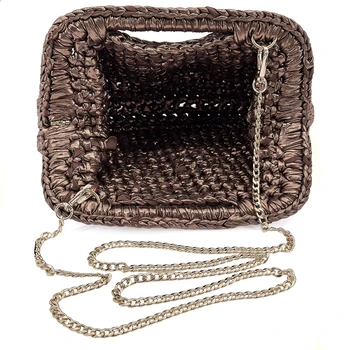 Preview: Geöffnete Vimoda CLAUDINE Tasche in Bronze mit abnehmbarer Metallkette