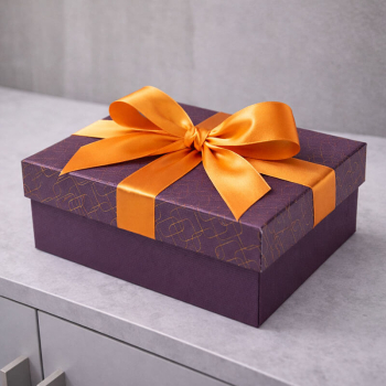 Preview: Rechteckige Geschenkbox, Zita aubergine Heißfoilienprägung gold, style