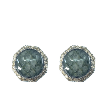 KMO-Ohrstecker, Fata, Schlangeleder gray, lackiert mit Kamelite in silber-gold, frontansicht