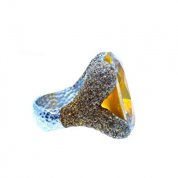Kmo ring Hannah yellow-gold  Camelite, with large faceted crystal, side2