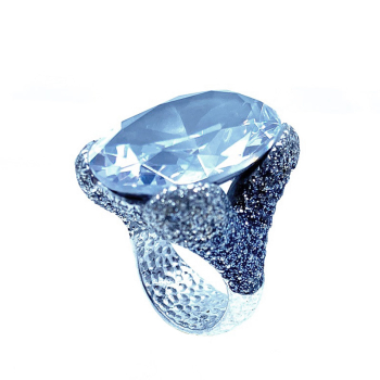 Kmo ring Hannah grau, silber mit facettiertem großem Kristall