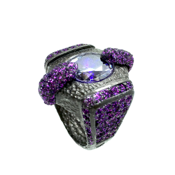 Kmo ring Da Vinci amethyst, facettierter Stein, seitlich