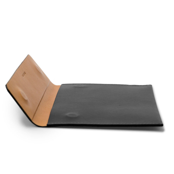 Preview: Legendaer Leder Mini Briefcase, schwarz, Tryp, detail
