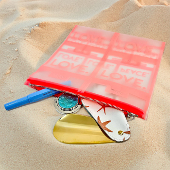 Preview: Lightree Pouch Love pink, zipp closure, front, style