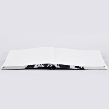 Nuuna, Notizbuch, Flex-Cover aus recyceltem Leder Seiten minidots, schwarz-silber, Mond Motiv, flachliegend