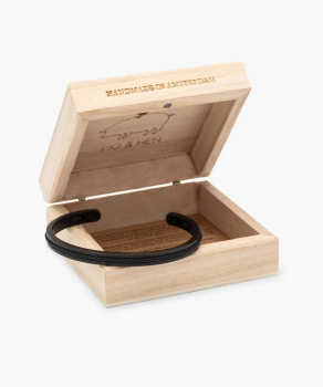 Pig & Hen Armspange, Navarch, 6mm, schwarz-schwarz, giftbox
