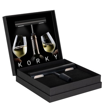Sompex KORKY schwarze Akku-Flaschenleuchte in geöffneter Geschenkbox