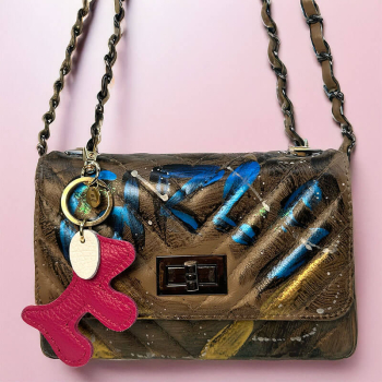 rixi Gronau Bag Charm TaschenanhaengerWoofy Leder pink style