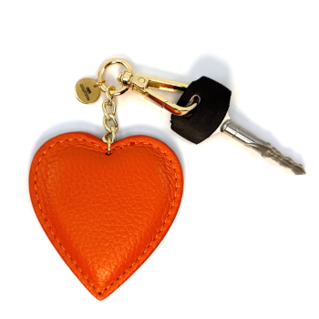 Trixi Gronau leather key fob Coeur orange front