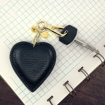 Preview: Trixi Gronau leather key fob Coeur black style sideboard