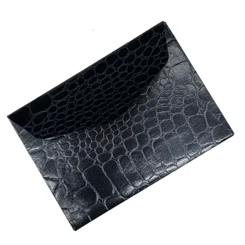 Preview: TESSA Croco schwarz mit spitzer Umschlagklappe und plastischer Krokostruktur