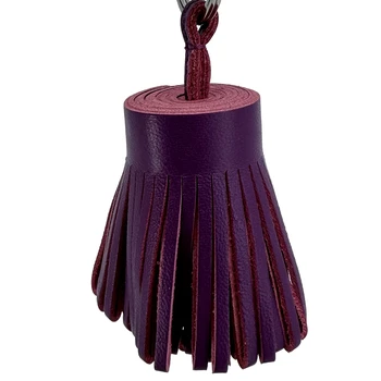 Preview: Trixi Gronau key fob LOTTA, close-up of the leather tassel in aubergine