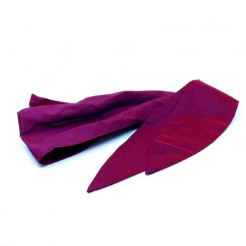Uli Schneider, Nikituch, Mund-Nasen-Maske, Baumwolle, Gummiband, Farbe granatapfel, flach liegend
