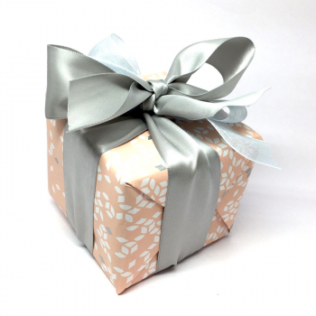 Geschenkband Organza transparent in hellblau und Webkante, double face satin in grau, style Geschenk