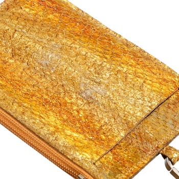 Surface snake gold