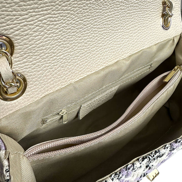 Schultertasche Marie, flieder-creme karierter Stoff, Kettenriemen, offen