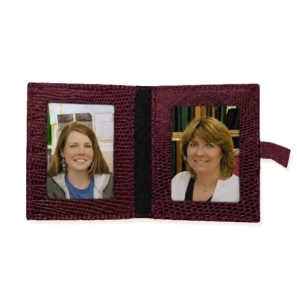 Fotoetui Bella, Leder Fotoetui in aubergine für 2 Fotos, offen