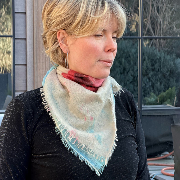 Cute Stuff, cashmere Bandana Flower frosty, Model style 1
