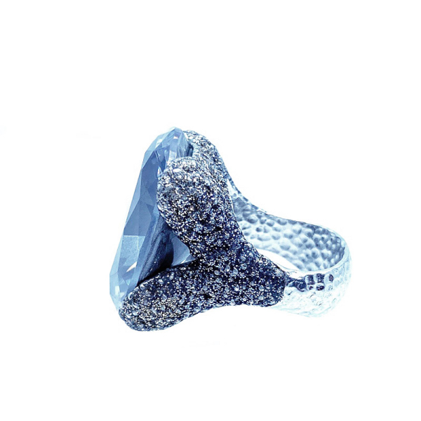 Kmo ring  Hannah grey, silver with large faceted crystal, front