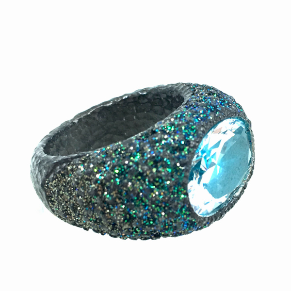 KMO ring Madonna silber, cabochon, grün, Kamelite grün, Seitenansicht liegend