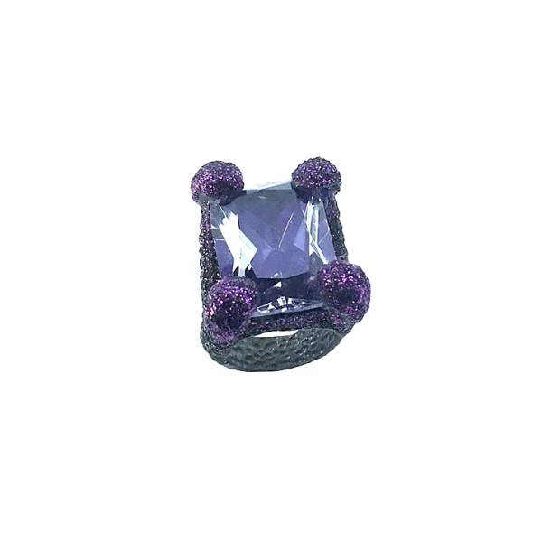Kmo ring soli purple Camelite, with large faceted crystal, top