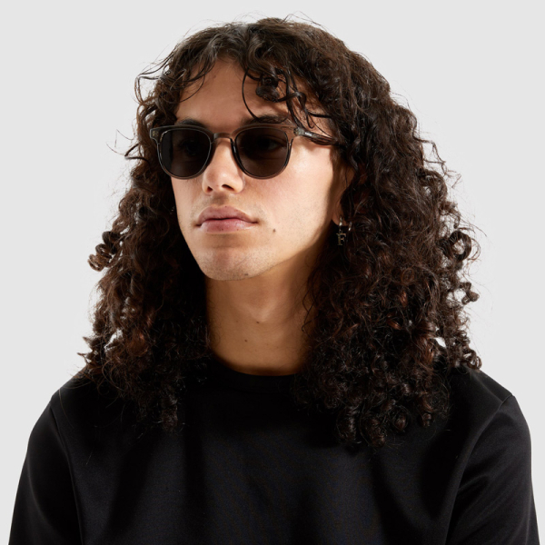 Komono Francis Sonnenbrille musk Gestell, Gläser dunkelblau, style Ansicht