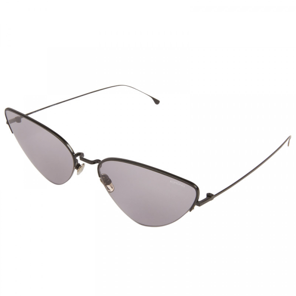 Komono Sunglasses Olivia black, solid smoke lenses cat-eye, side view