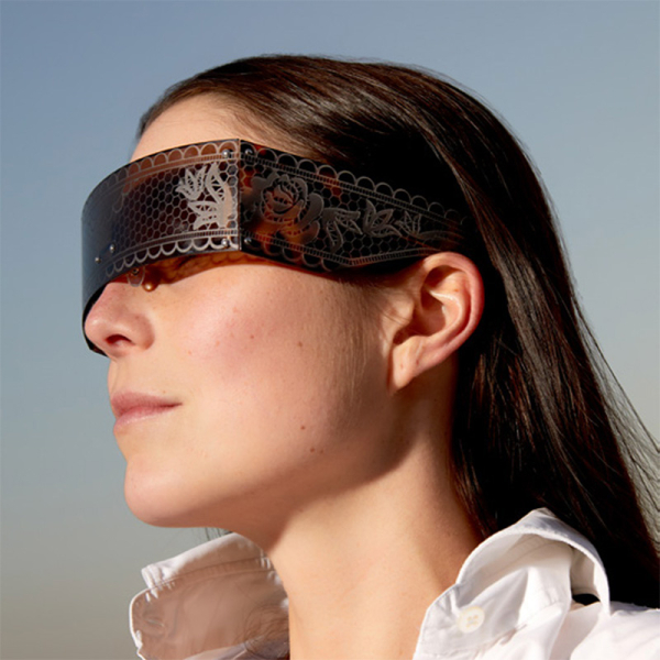 Komono Sonnenbrille Julie X, Raffa, Spitzengravur braun, Light Mirror Solid Smoke getönte Gläser,, style