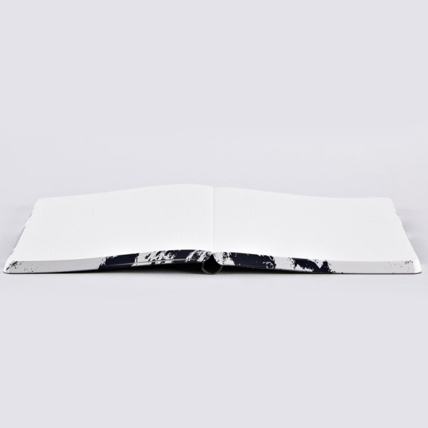 Nuuna, Notizbuch, Flex-Cover aus recyceltem Leder Seiten minidots, schwarz-silber, Mond Motiv, flachliegend