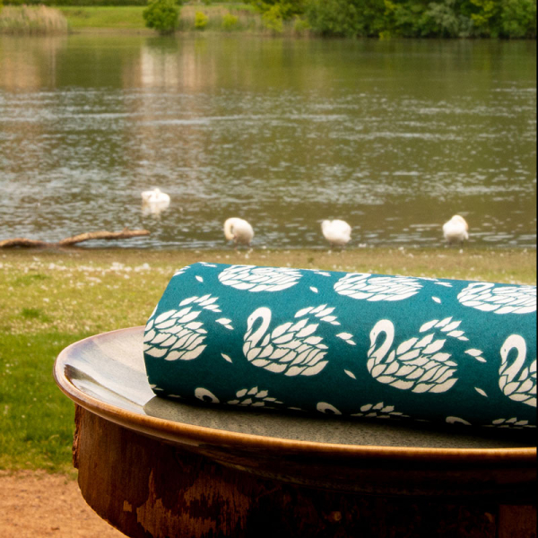 Paviot Servietten Cygne, grün mit gold Motiv Druck Schwäne, style
