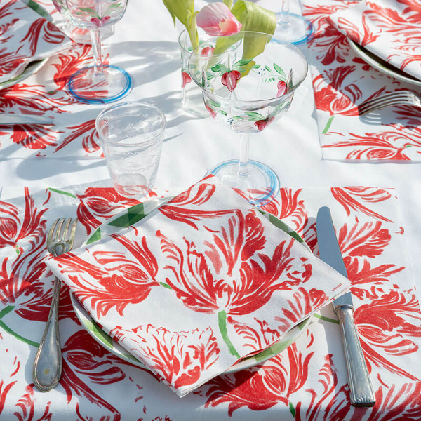 Paviot, Serviette, Tulpen rot style Tisch