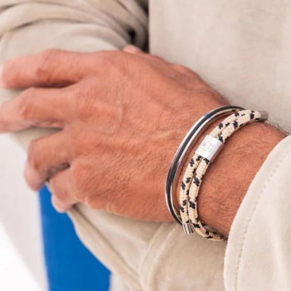 Pig&Hen, Armband Little Lewis 4mm, Segeltau Pig& Hen, bracelet Little Lewis 4mm braided nylon, closure shackle, front, ivory black| silver, Verschluß silber, style