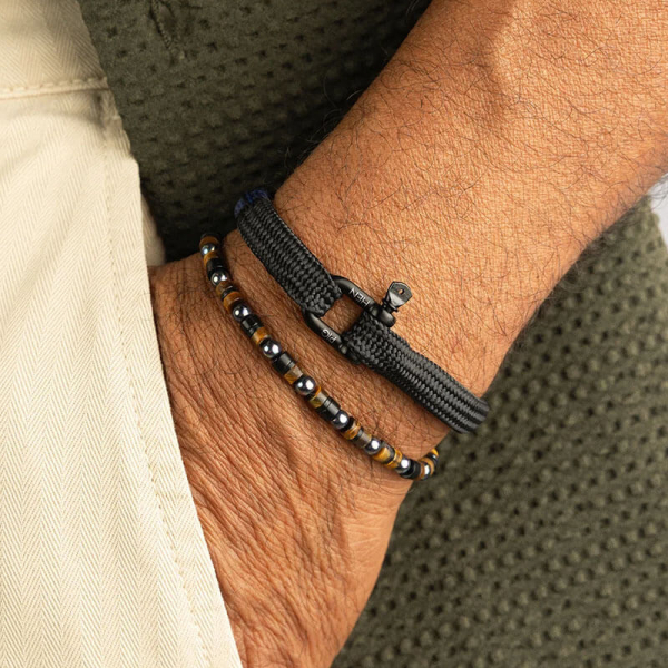 Pig&Hen, Vicious Vick Armband mit Schackelverschluss, geflochtenes Nylon, schwarz-schwarz, style2