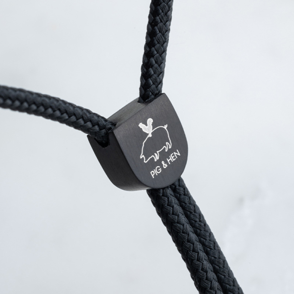 Pig& Hen, bracelet Madd Matt, nylon, closure choker, front, black | black, detail closure