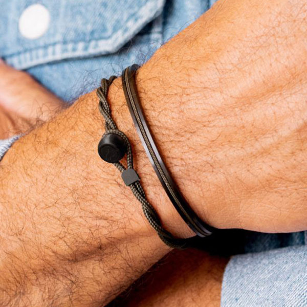 Pig& Hen, bracelet Easy Ed, army|black, braided nylon, closure shackle, front, style