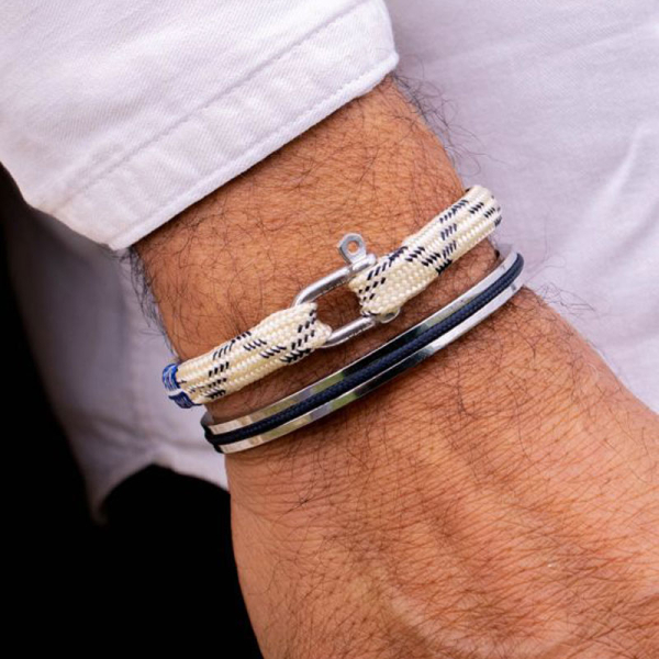 Pig&Hen, Vicious Vick Armband mit Schackelverschluss, geflochtenes Nylon, ivory-navy, style