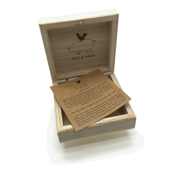 Pig&Hen, Herrenarmband, Geschenkbox, geöffnet