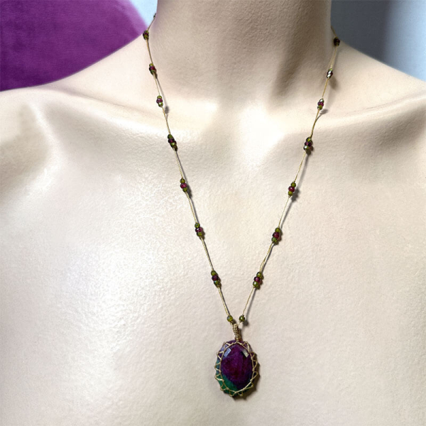 Sharing Kurze Halskette Rubis Zoizite, style