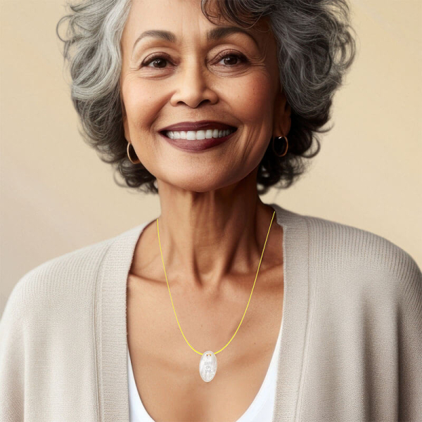 Sorbet Island necklace, Mother of Pearl, Pendant Cord neon yellow, Wording SWIM OR SINK, style