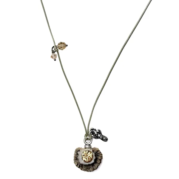S Punkt Spangemacher grüne Kordelkette mit Rehrose, Swarovski Stein und Hirschkopf