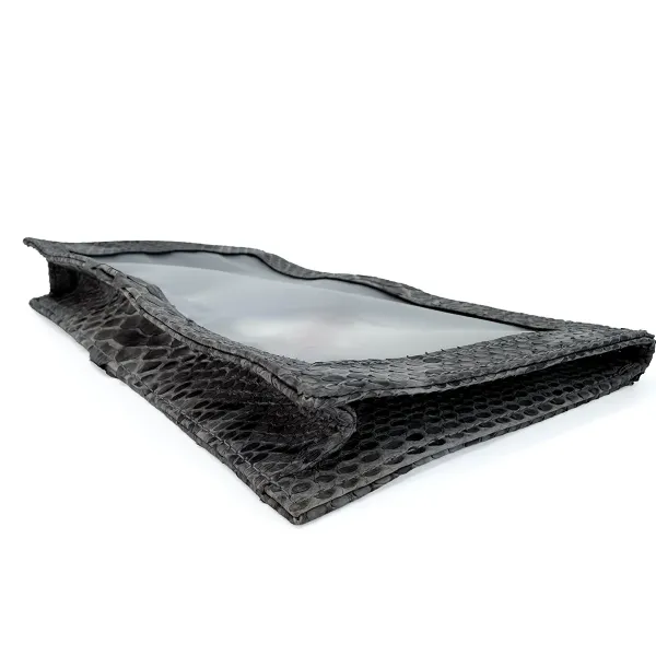 Liegende Janice Boarding Bag aus transparentem Material mit grauem Schlangenleder., Trixi Gronau
