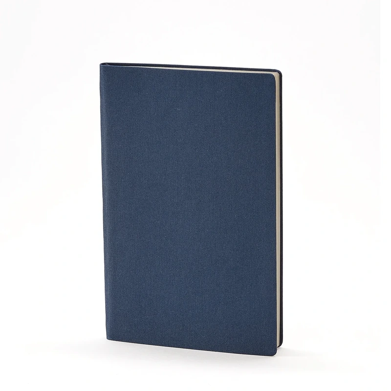 TREULEBEN Journal Refill M dotted in Dunkelblau, Frontansicht