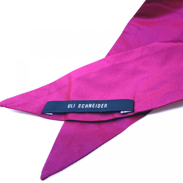 Uli Schneider, Nikituch, Mund-Nasen-Maske, Baumwolle, Gummiband, Farbe granatapfel, detail,