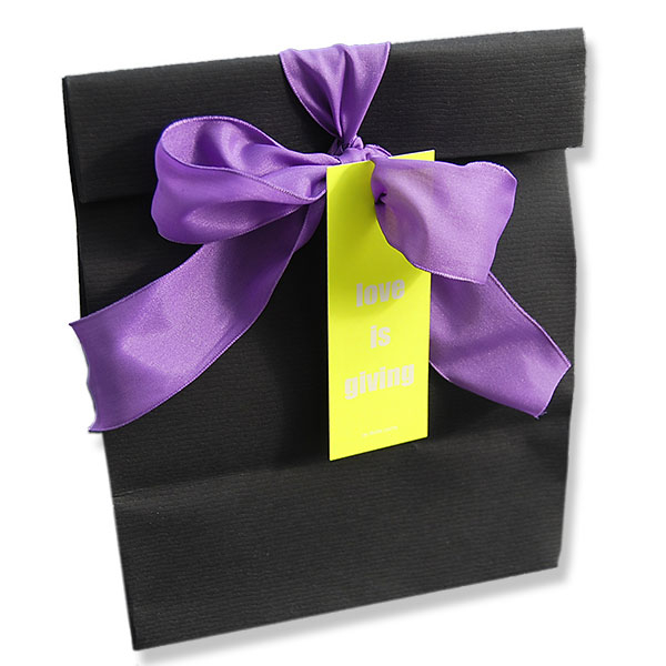 Gift wrap, gift bag, black