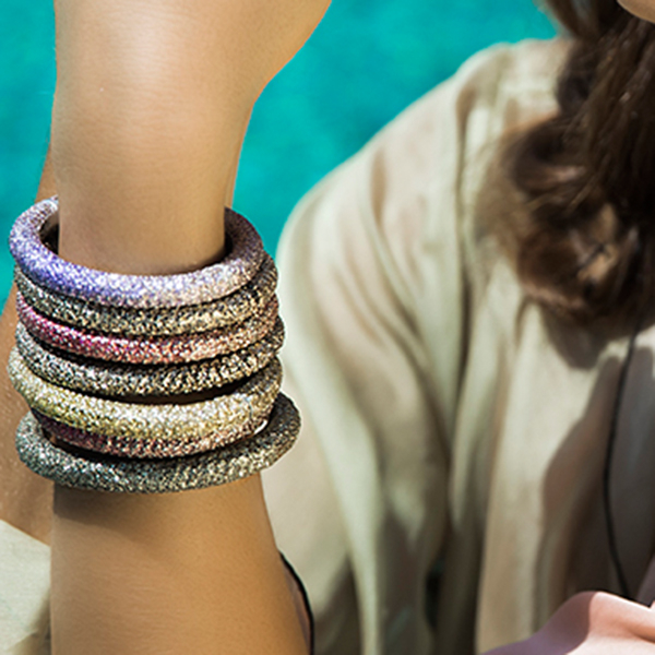 KMO, Pixie bracelet, Silberpulver, green, Model